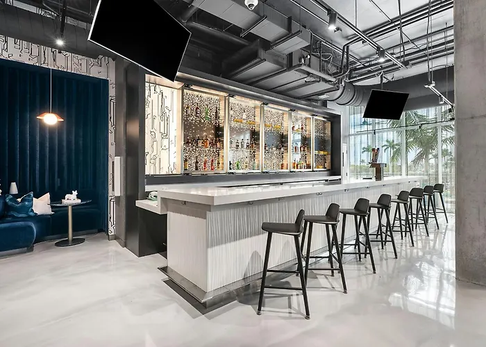 Aloft Fort Lauderdale Airport & Cruise PortAirport Hotel